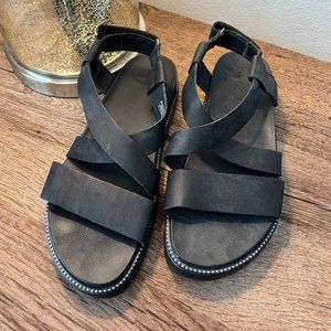 Sorel Roaming Criss Cross Sandal (NL3596-010)